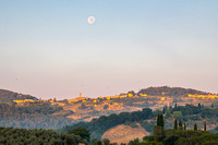 Full Moon over Tuscany_D852095